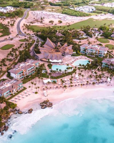 Eden Roc at Cap Cana