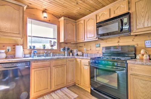 Large Cabin with Deck Overlooking Norfork Lake!