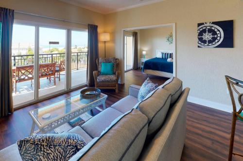 302 - Palms of Treasure Island - image 4