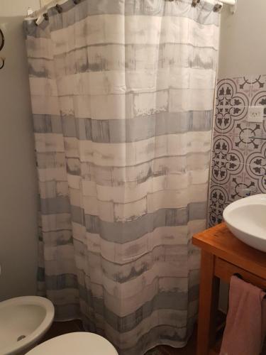 One-Bedroom Apartment image 1