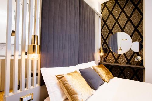 Deluxe Junior Suite - Via di Monale 75 image 7