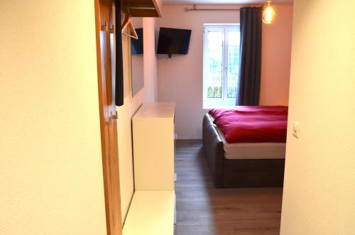 Guesthouse Meitschi Thun - contactless self check-in Room Type - Standard Double Room