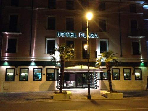 Hotel Plaza in Desenzano del Garda