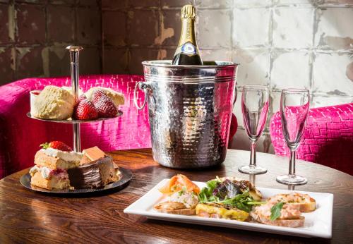 Comida y bebida, The Lounge Hotel & Bar in Penrith
