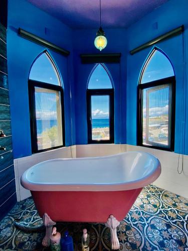 Badrum, Twinkleocean-castle in Green Island