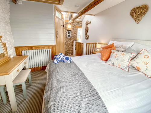 Pilchard Cottage - image 2