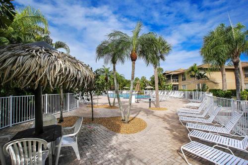 Sunsets & shelling on Sanibel perfect for family - Blind Pass F203