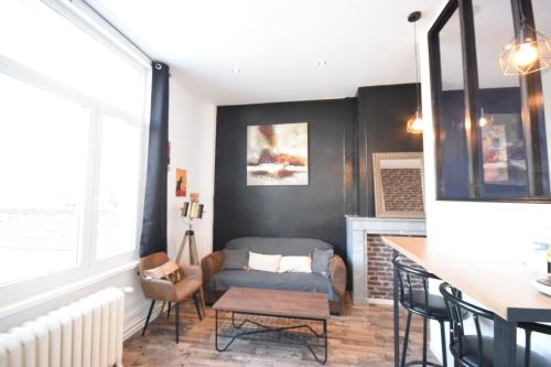 BEL APPART CHIC INDUST - HYPERCENTRE - TRAM - leRelaisdOdile11 - image 12
