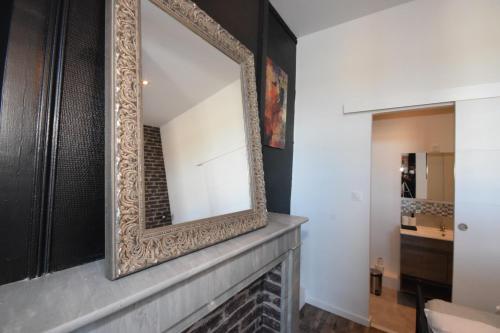 BEL APPART CHIC INDUST - HYPERCENTRE - TRAM - leRelaisdOdile11 - image 3