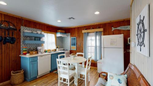 Sunrise Cabana Cottage - image 7