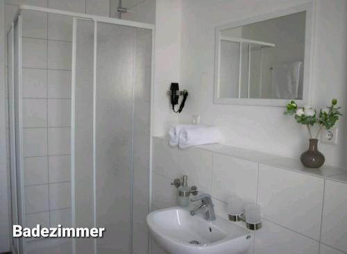 Gastehaus Traunreut - Monteur und Gastezimmer - 2.0km von Traunreut entfernt