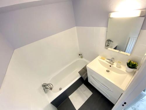 Studio with terrace and sea view, 10 min to the beach, Nice (fotografie 10)