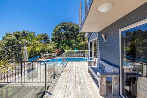 parveke/terassi, Harbour View in Whangaroa