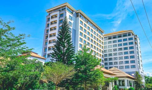 K Park Grand Hotel SHA PLUS certified