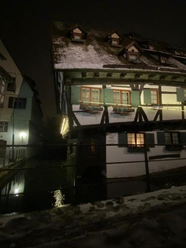 Hotel Schiefes Haus