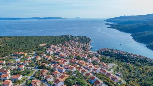Apartments Pino Rabac - image 7
