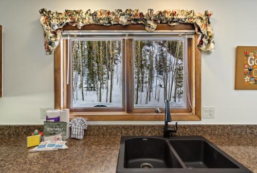 Keystone Gulch Cabin 1688 cabin - image 4