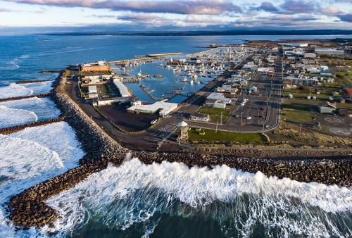 Pacific Motel and RV - image 29