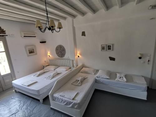 Elia Apartments in Agios Romanos