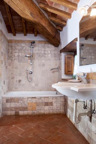 Borgo Carpineto photo