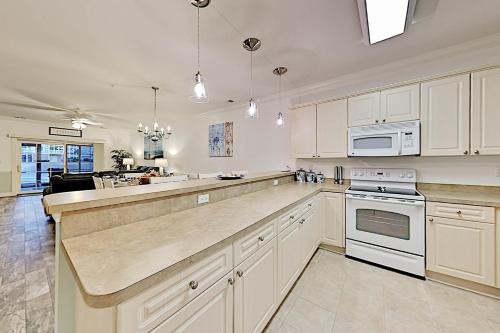 Dual-Suite Magnolia Pointe Condo - Golf & Pools condo - image 7