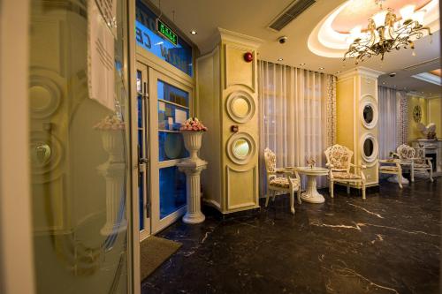 ล็อบบี้, Hotel Helin Central in คราอิโอวา