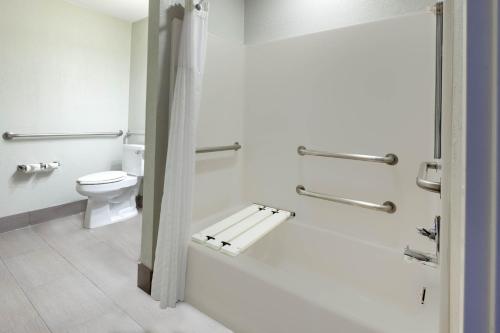 Microtel Inn Suite by Wyndham BWI Airport in Linthicum Heights, USA