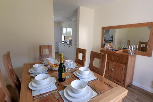 Coppins Park - image 10