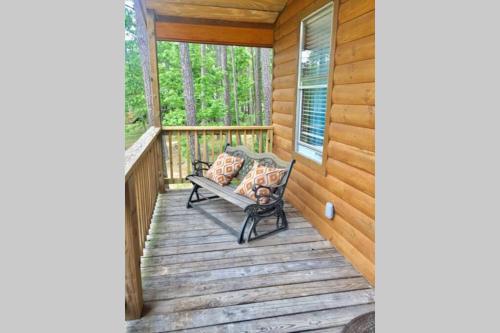 Cabin #3 waterview w/stairs to waterfront Lake Livingston Texas - image 7