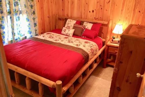 Cabin #3 waterview w/stairs to waterfront Lake Livingston Texas - image 5
