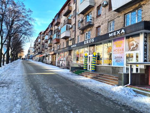 1-room View Apartment near Inturist on Sobornyi Avenue 143 by GrandHome - image 8