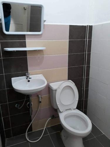 บ้านพักหมู่บ้านรัตนศักดิ์ in 素林