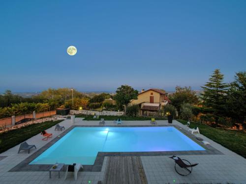 Swimming pool, Luxury apartment in Tavullia with Swimming Pool in Belvedere Fogliense