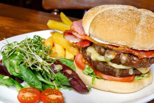 Shoulder of Mutton Inn - image 6
