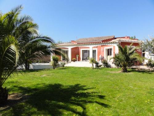 Tres Belle Villa plain pied avec piscine et cuisine dete gîte à louer Saint-Féliu-d'Avall