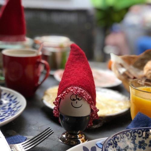 Hotel Hanzestadslogement De Leeuw in het centrum, Snoepwinkel, Hanzemuseum, Koffieschenkerij met Binnenplaats, Kamers met keukentje en Ontbijtservice, Deventer bei Wijhe