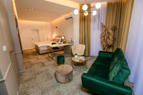Hotel City View - image 12