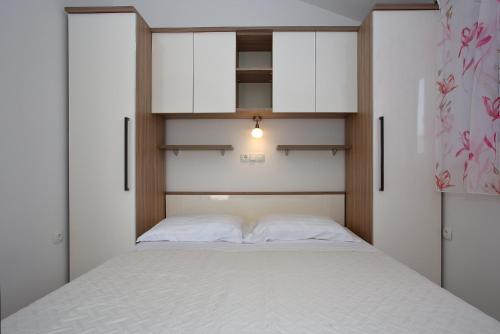 Holiday home with 2 apartments in Zadar