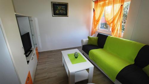 Apartment image 5
