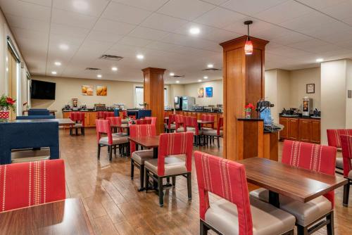 Comfort Suites Niceville Near Eglin Air Force Base