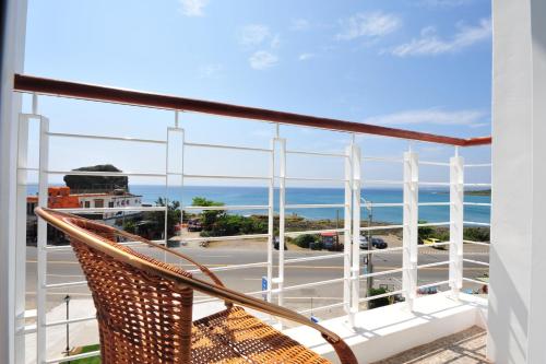 Hang Hai B&B, Eluan