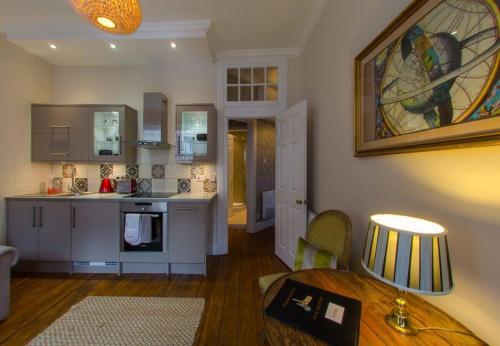 Picture of Altido Royal Mile Tower Apartment