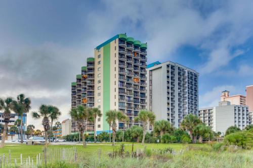 Hosteeva Oceanside Condo at Meridian Plaza - main image
