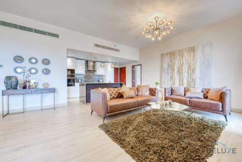 Glamorous 1BR Apartment in Rimal 3 Jumeirah Beach Residence by Deluxe Holiday Homes, Dubaj (fotografie 6)