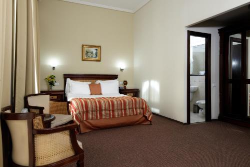 Atrium Hotel Ateneu City Center - image 2