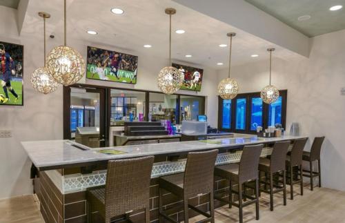 Windsor-5 Bed Townhouse w splashpool-3815WW - image 7