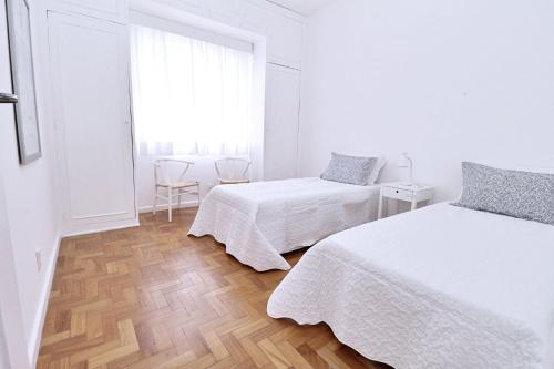 Three-Bedroom Apartment image 6