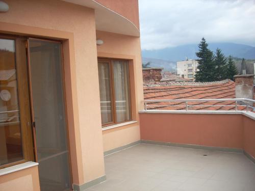 Gelov Hotel - image 6