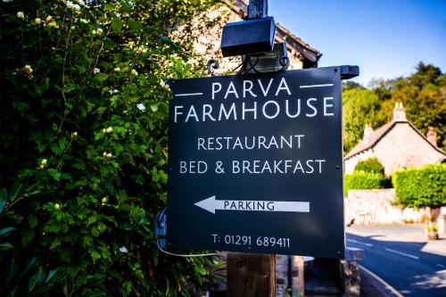 Parva Farmhouse Riverside Guesthouse