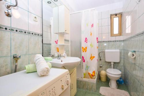 Apartment image 10